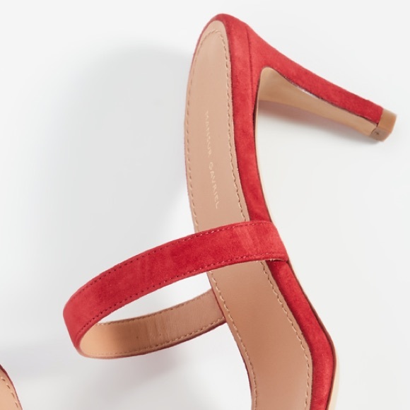 Mansur Gavriel Fiino Slides 38.5 It’s time for a pair of red heels. - Picture 15 of 16